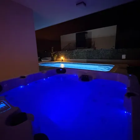 Sunluxvilla ,heated Pool, Jacuzzi, Ir Sauna - Self Check In شقة