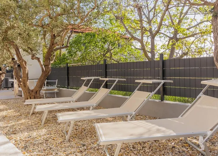 Sunluxvilla ,heated Pool, Jacuzzi, Ir Sauna - Self Check In *