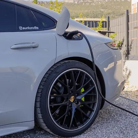 Sunluxvilla ,heated Pool, Ir Sauna Appartamento