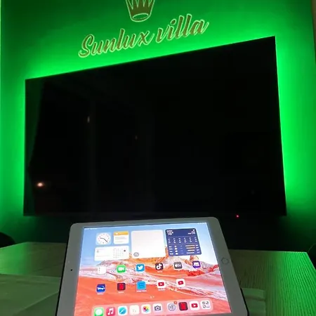 Sunluxvilla 4br Heated Pool Jacuzzi Sauna - Self Check In Kastela