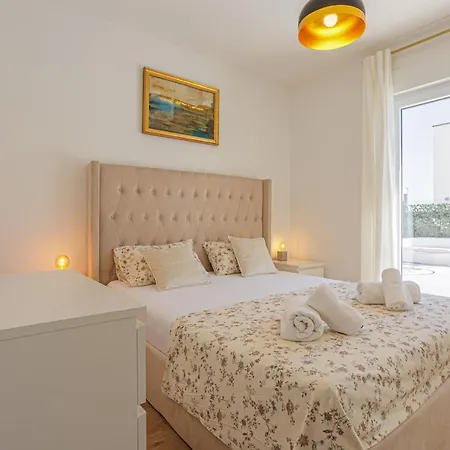 Sunluxvilla ,heated Pool, Ir Sauna Apartment
