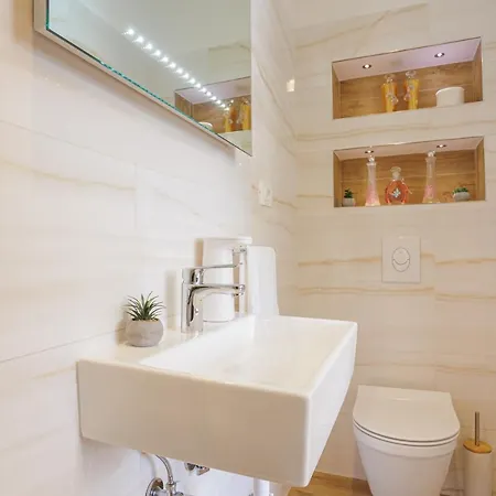 Sunluxvilla ,heated Pool, Ir Sauna Kaštela