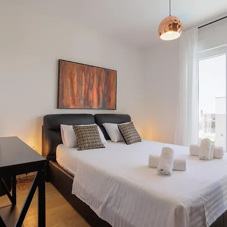 Sunluxvilla ,heated Pool, Ir Sauna Apartment