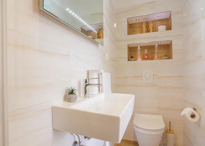 Sunluxvilla ,heated Pool, Jacuzzi, Ir Sauna - Self Check In Kaštela